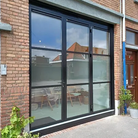 75m2 Indoor Glamping Scheveningen * Гаага