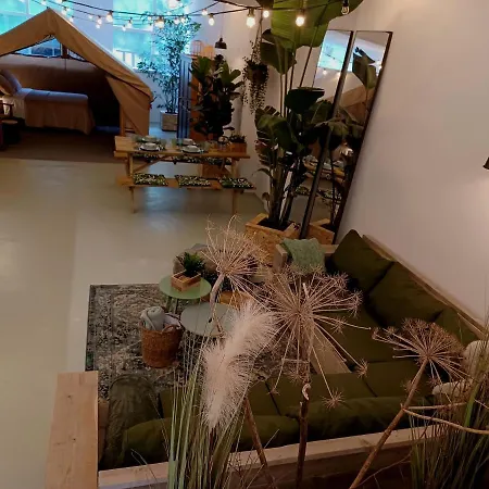 75m2 Indoor Glamping Scheveningen Гаага